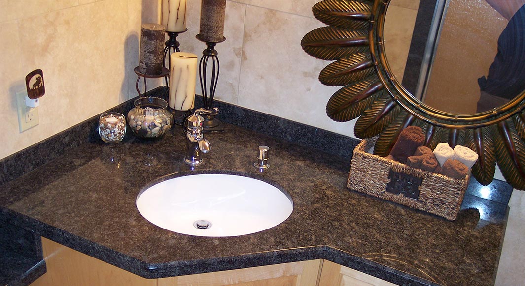 Steel Rock Vanity with Drop Down Banjo Top