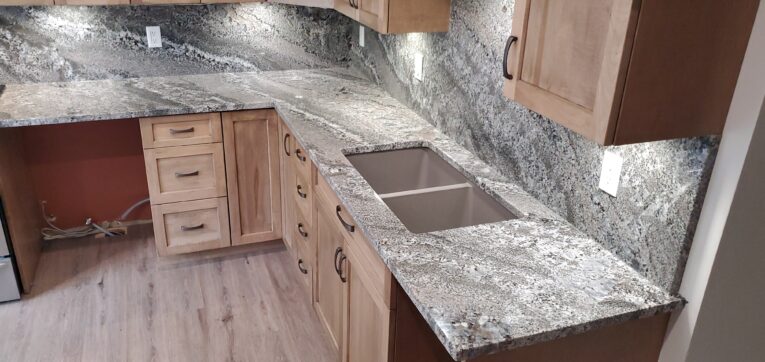 Silver Antique Granite Full Height Matching Backsplash